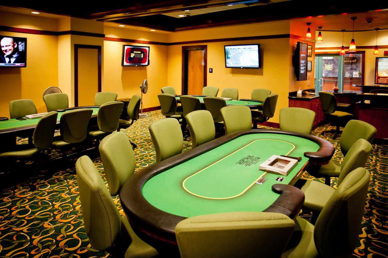 Lucky 7 Casino & Hotel Smith River Екстериор снимка
